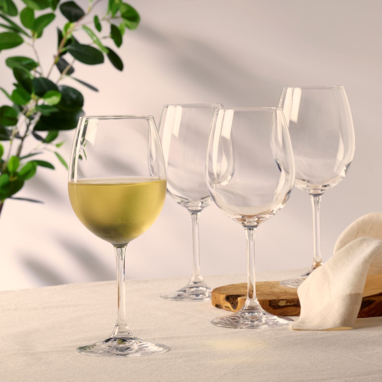 Napoli Set of 4 Wine Glasses - Image 2