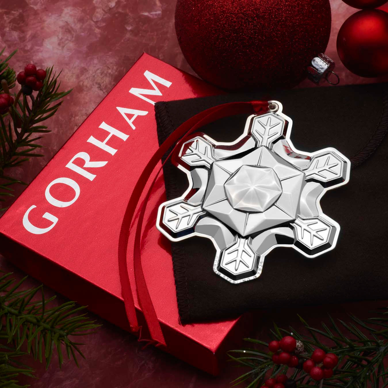 2025 Sterling Snowflake Ornament 56th Edition - Image 7