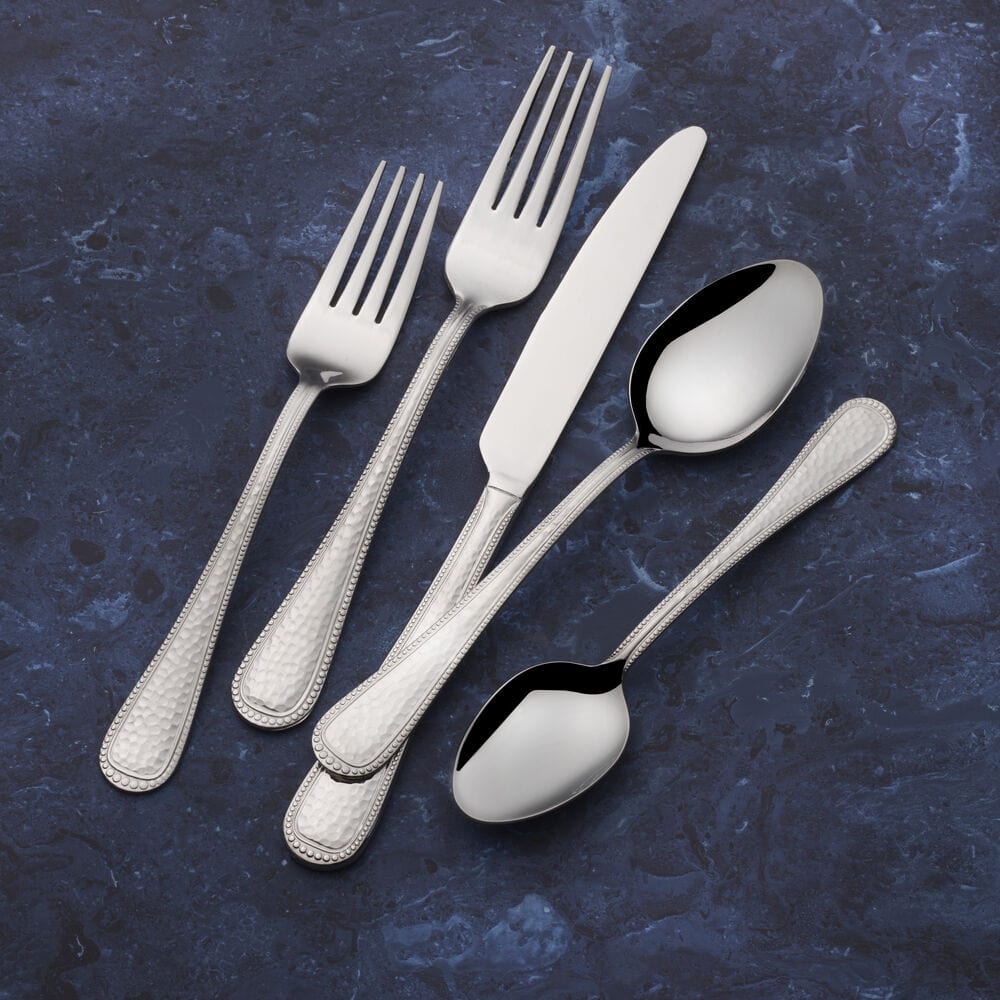 Halston 20 Piece Flatware Set. Service for 4 - Image 2