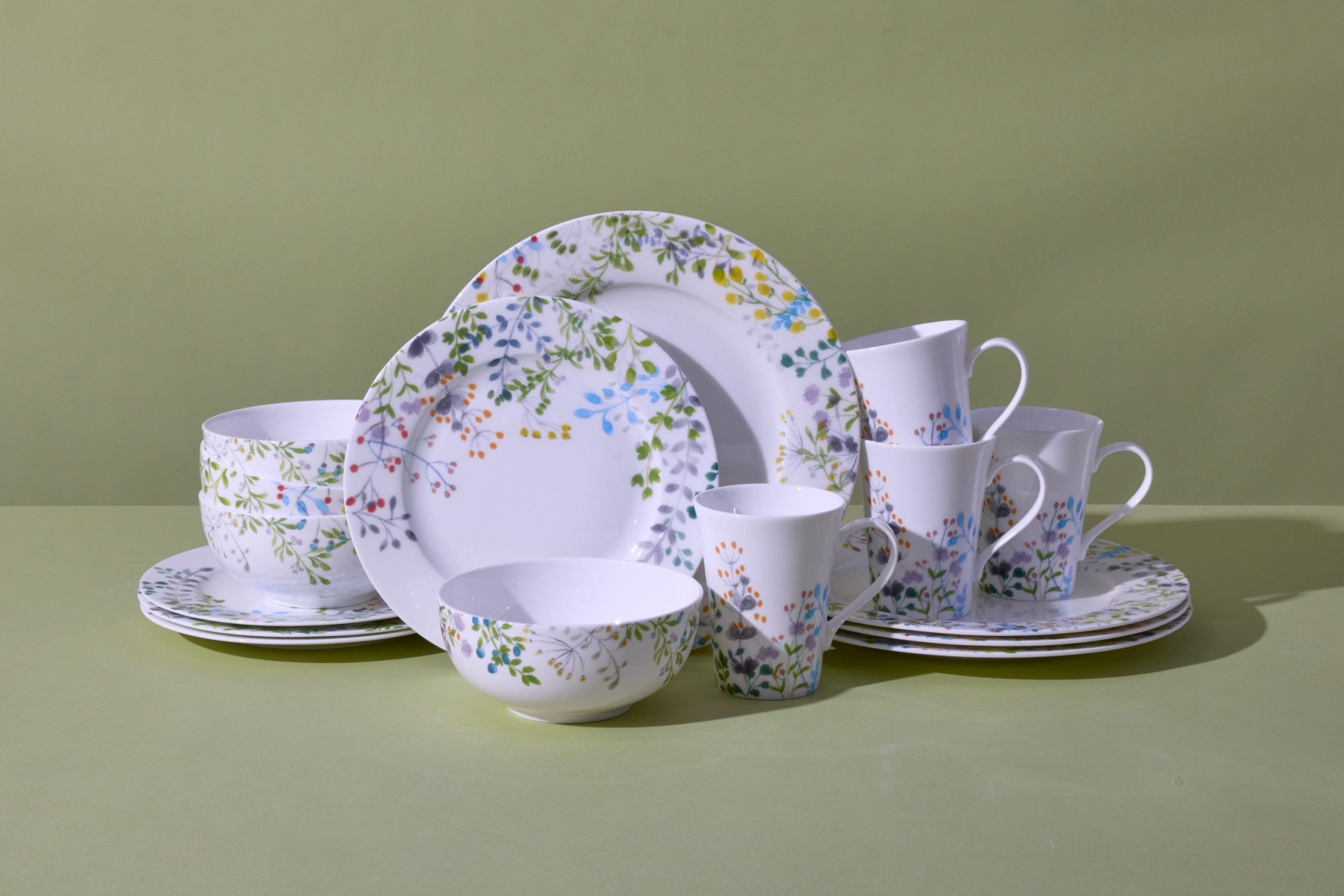 Tivoli Garden 16 Piece Dinnerware Set. Service for 4 - Image 6