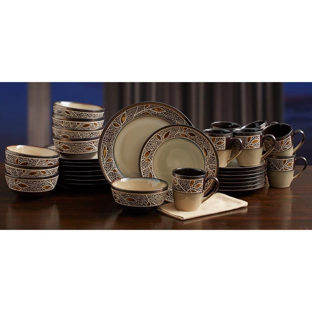 Alexandria Service for 8 with Serveware - Image 2