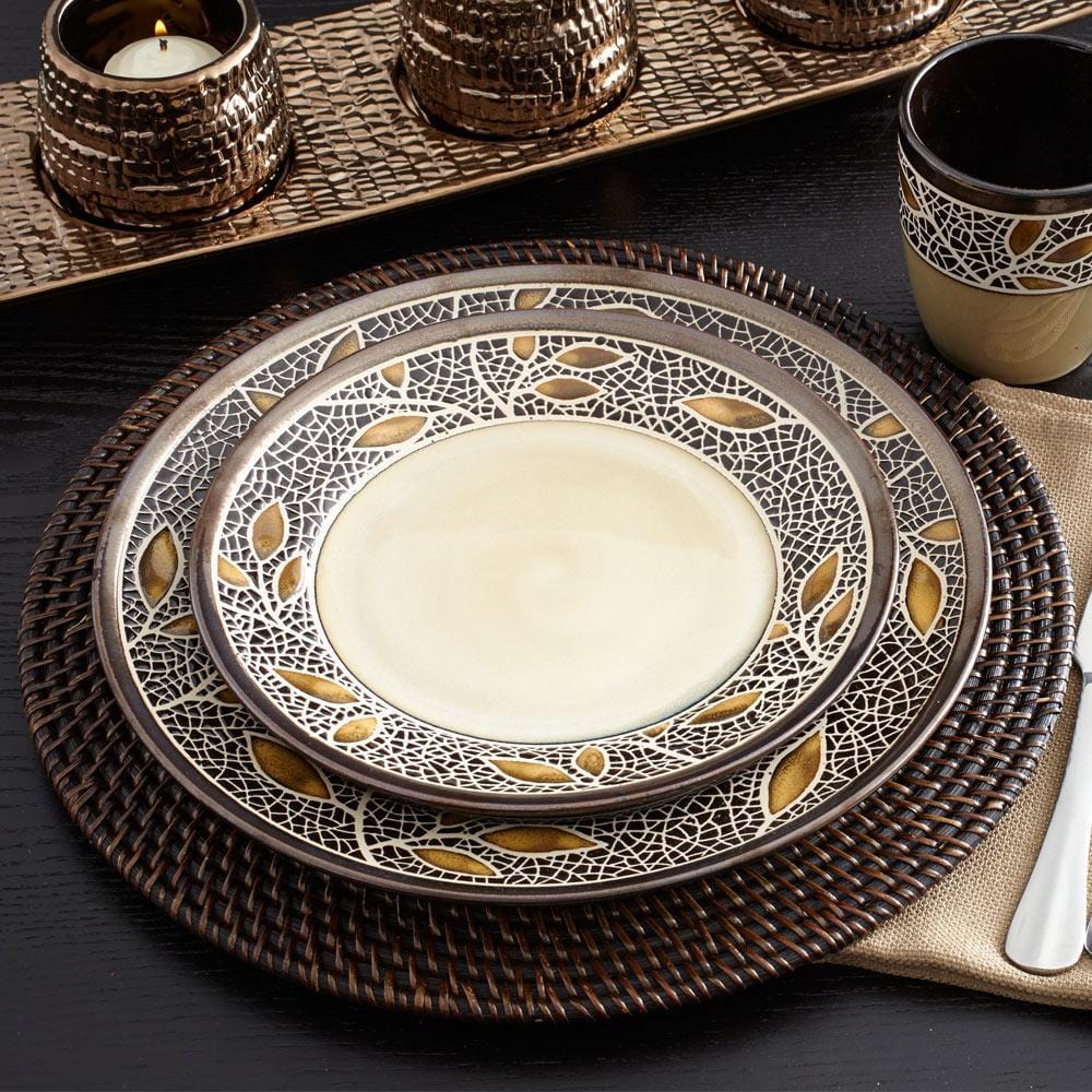 Alexandria Set of 4 Dinner Plates - Image 2