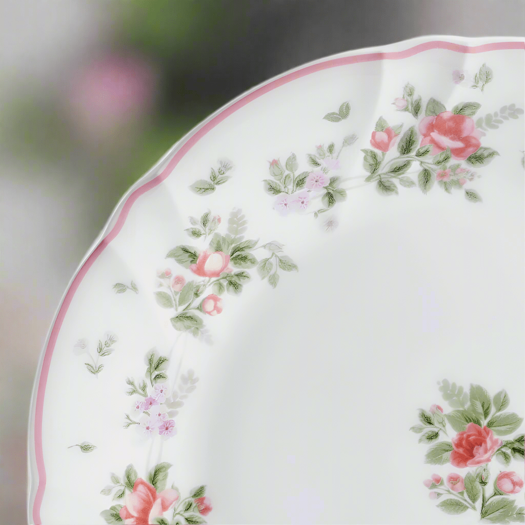 Darling Set of 4 Dinner Plates - Image 5