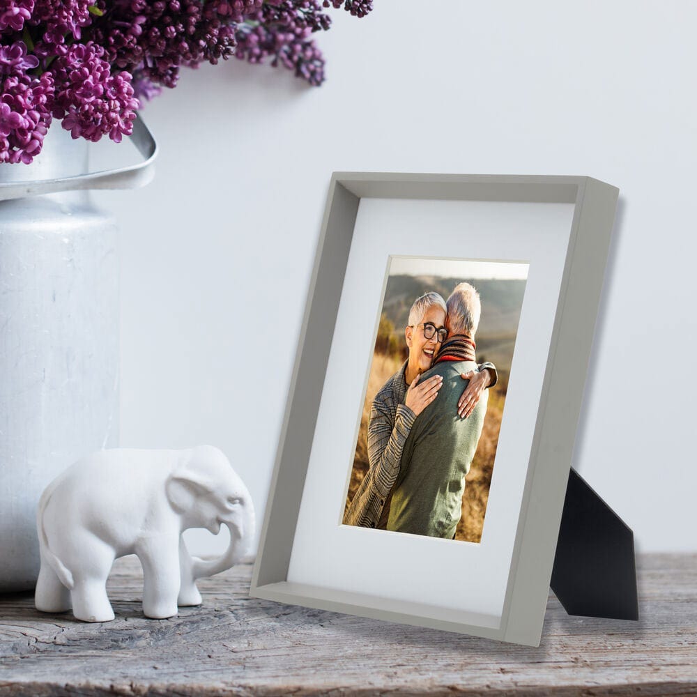 Gray 8 x 10 Gallery Frame. Matted to 5 x 7 - Image 2