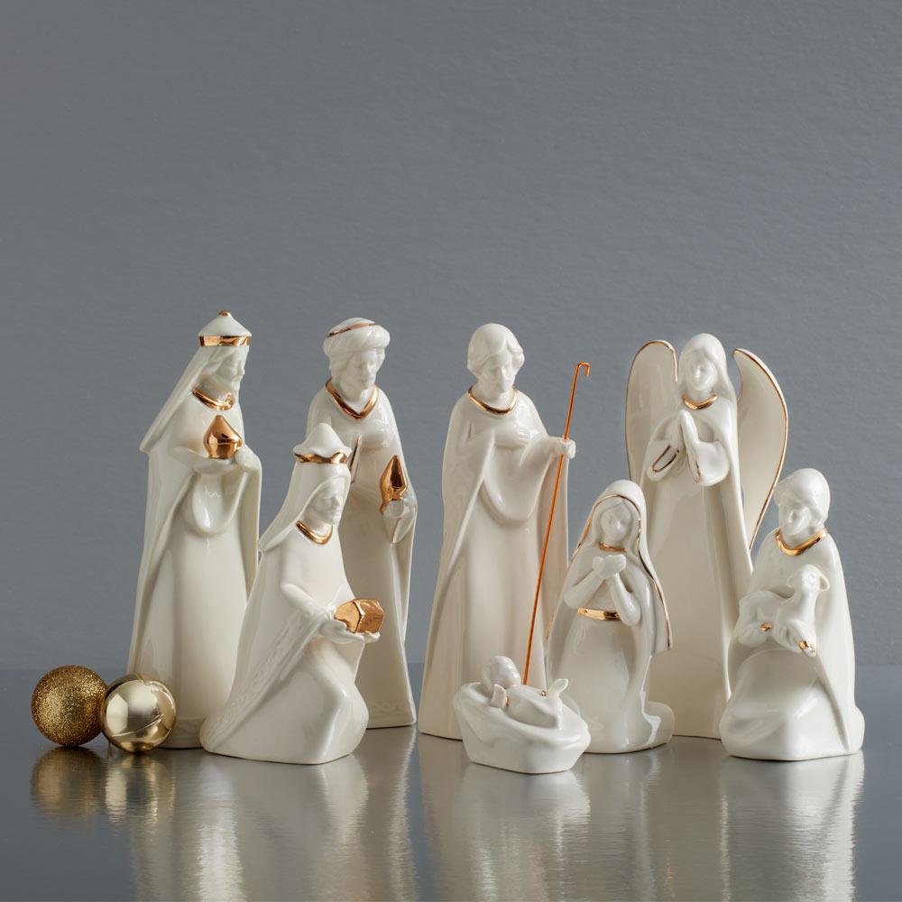 Holiday Splendor 8 Piece Nativity Set - Image 3