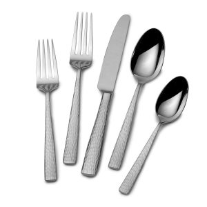 Oliver 20 Piece Flatware Set. Service for 4